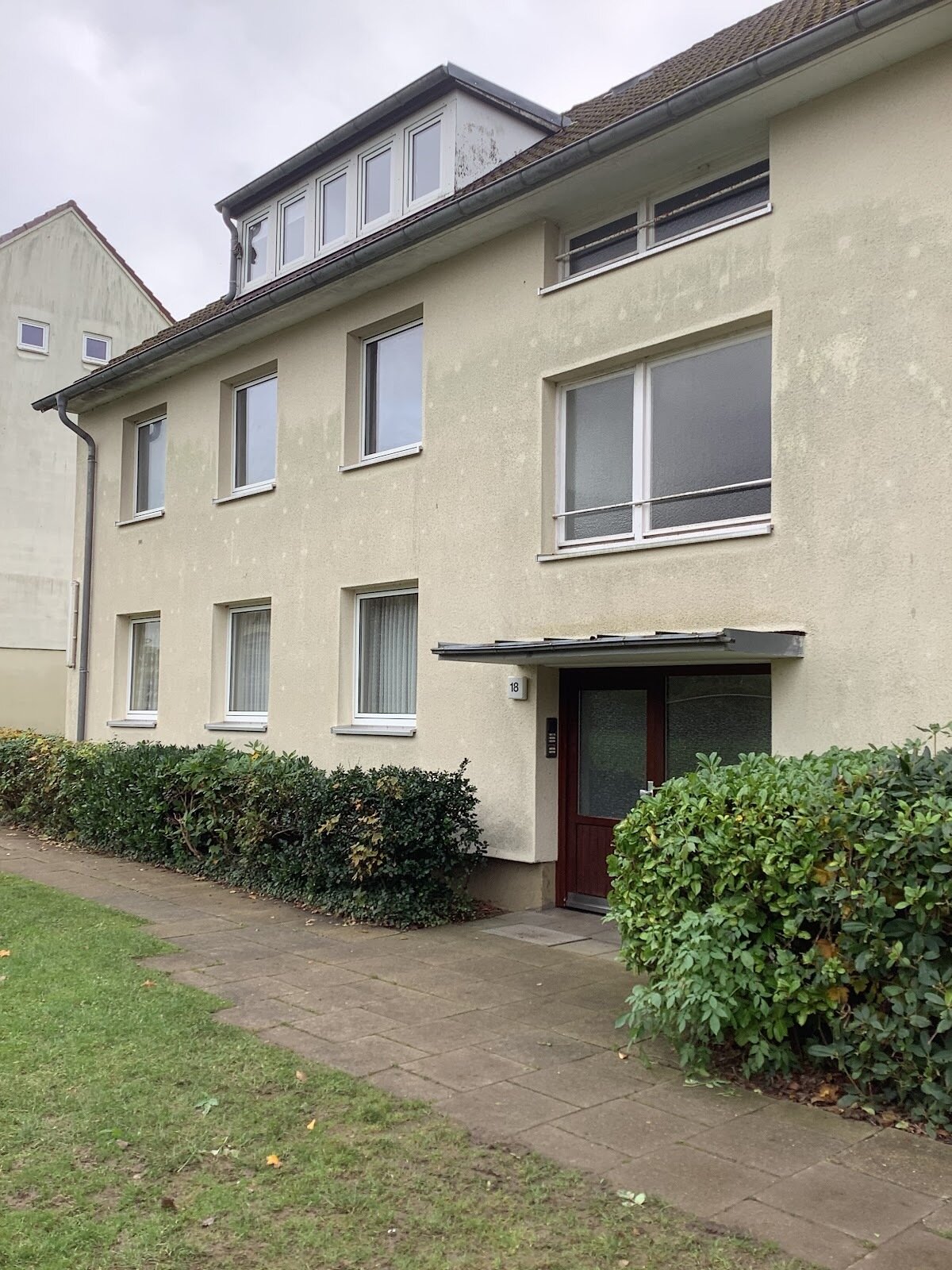 Wohnung zur Miete 430 € 3 Zimmer 69,6 m²<br/>Wohnfläche ab sofort<br/>Verfügbarkeit Kolberger Str. 18 Wahlbezirk 16 Itzehoe 25524