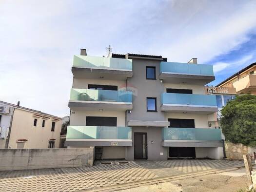 Wohnung zum Kauf 215.000 € 3 Zimmer 45 m² Novalja 53291