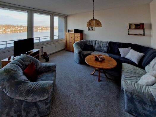 Wohnung zum Kauf 81.000 € 2 Zimmer 70,7 m² frei ab sofort Schleswig 24837