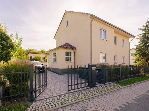 Einfamilienhaus zum Kauf 849.000 € 8 Zimmer 208 m² 2.682 m² Grundstück Eiche Potsdam 14469