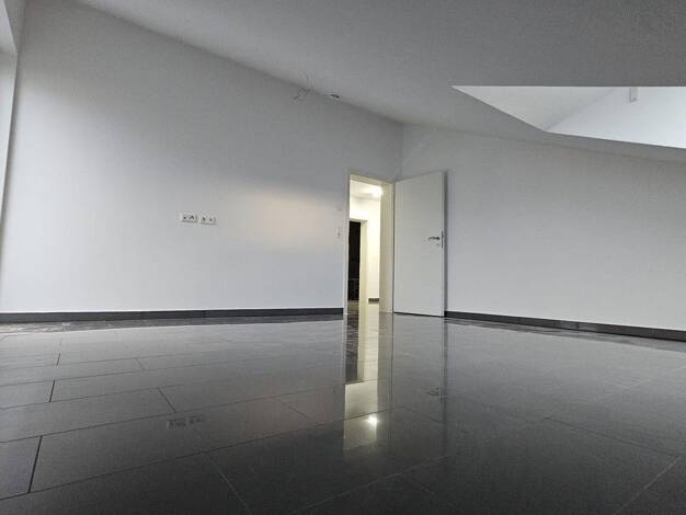 Wohnung zur Miete 1.250 € 3 Zimmer 80 m² 2. Geschoss Massenheim Bad Vilbel 61118