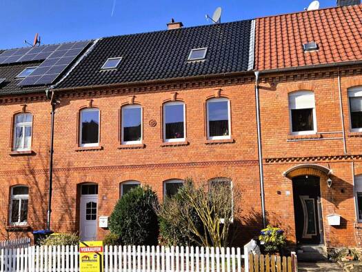 Haus zum Kauf provisionsfrei 159.000 € 3 Zimmer 125 m² 213 m² Grundstück frei ab sofort Hüttenstraße Sangerhausen 06526