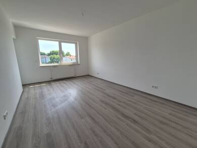 Wohnung zur Miete 850 € 3 Zimmer 85 m² Geschoss 1/2 frei ab sofort Amberg 92224
