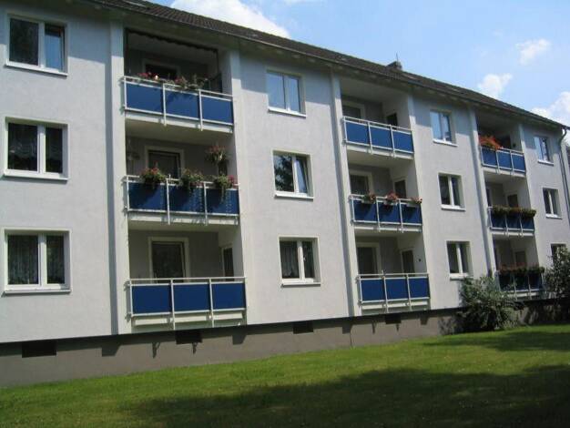 Wohnung zur Miete 549 € 3 Zimmer 61 m² 2. Geschoss frei ab 17.09.2026 Ahltener Straße 50 Lehrte Lehrte 31275
