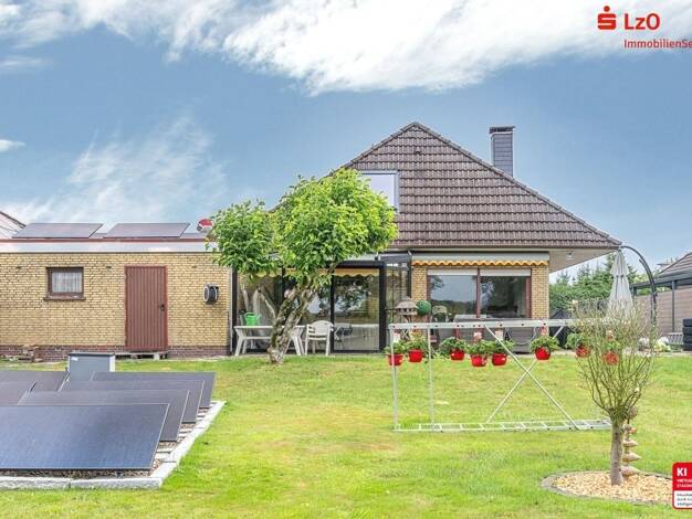 Einfamilienhaus zum Kauf 335.900 € 7 Zimmer 166,9 m² 1.697 m² Grundstück Zetel Zetel 26340