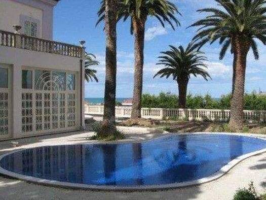 Villa zum Kauf 1.110.000 € 18 Zimmer 450 m² 2.300 m² Grundstück frei ab sofort Silvi 64028