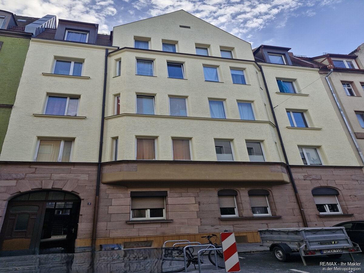 Mehrfamilienhaus zum Kauf 1.200.000 € 25 Zimmer 650 m²<br/>Wohnfläche 340 m²<br/>Grundstück Glockenhof Nürnberg 90461