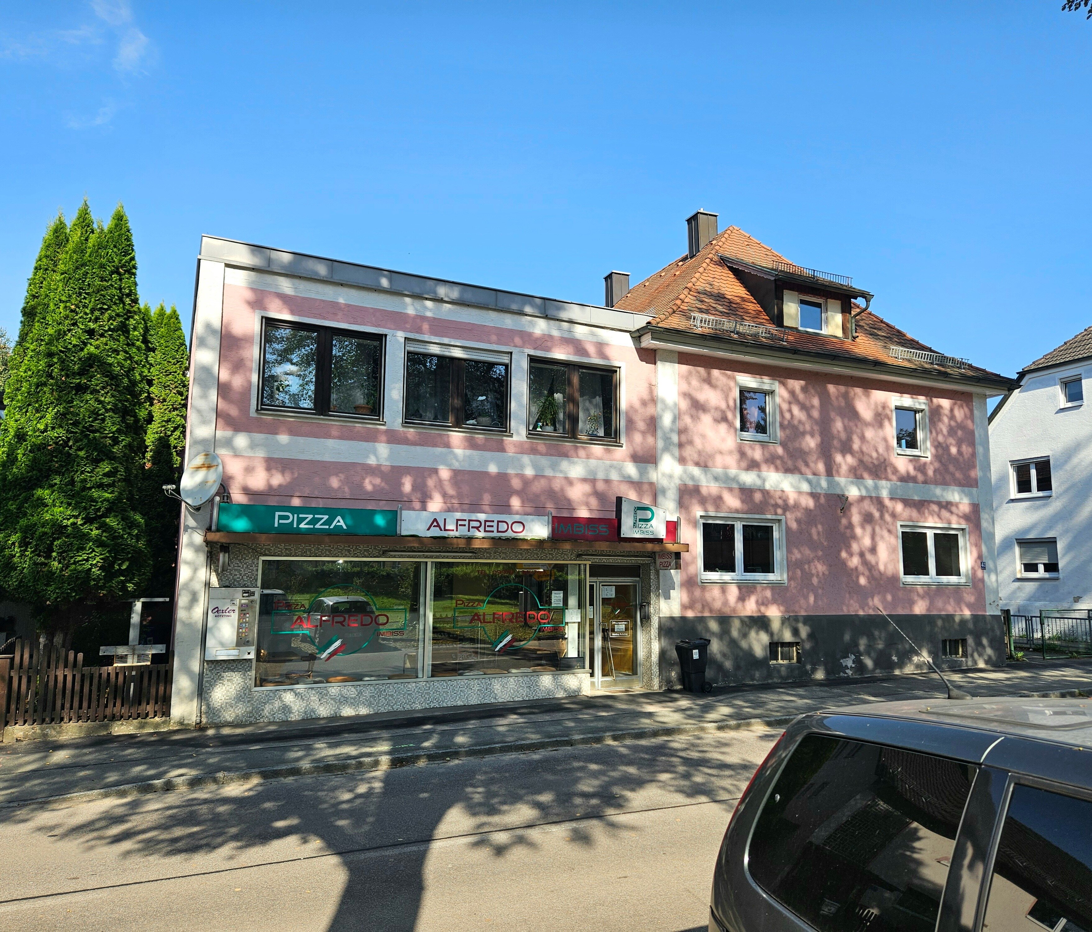 Mehrfamilienhaus zum Kauf 325.000 € 10 Zimmer 342 m²<br/>Wohnfläche 2.411 m²<br/>Grundstück Waldmünchen Waldmünchen 93449