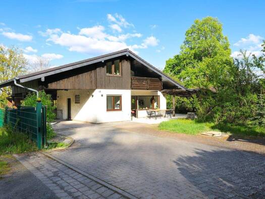 Haus zur Miete 1.950 € 4 Zimmer 134 m² 1.000 m² Grundstück frei ab sofort Oberrodenbach Rodenbach 63517