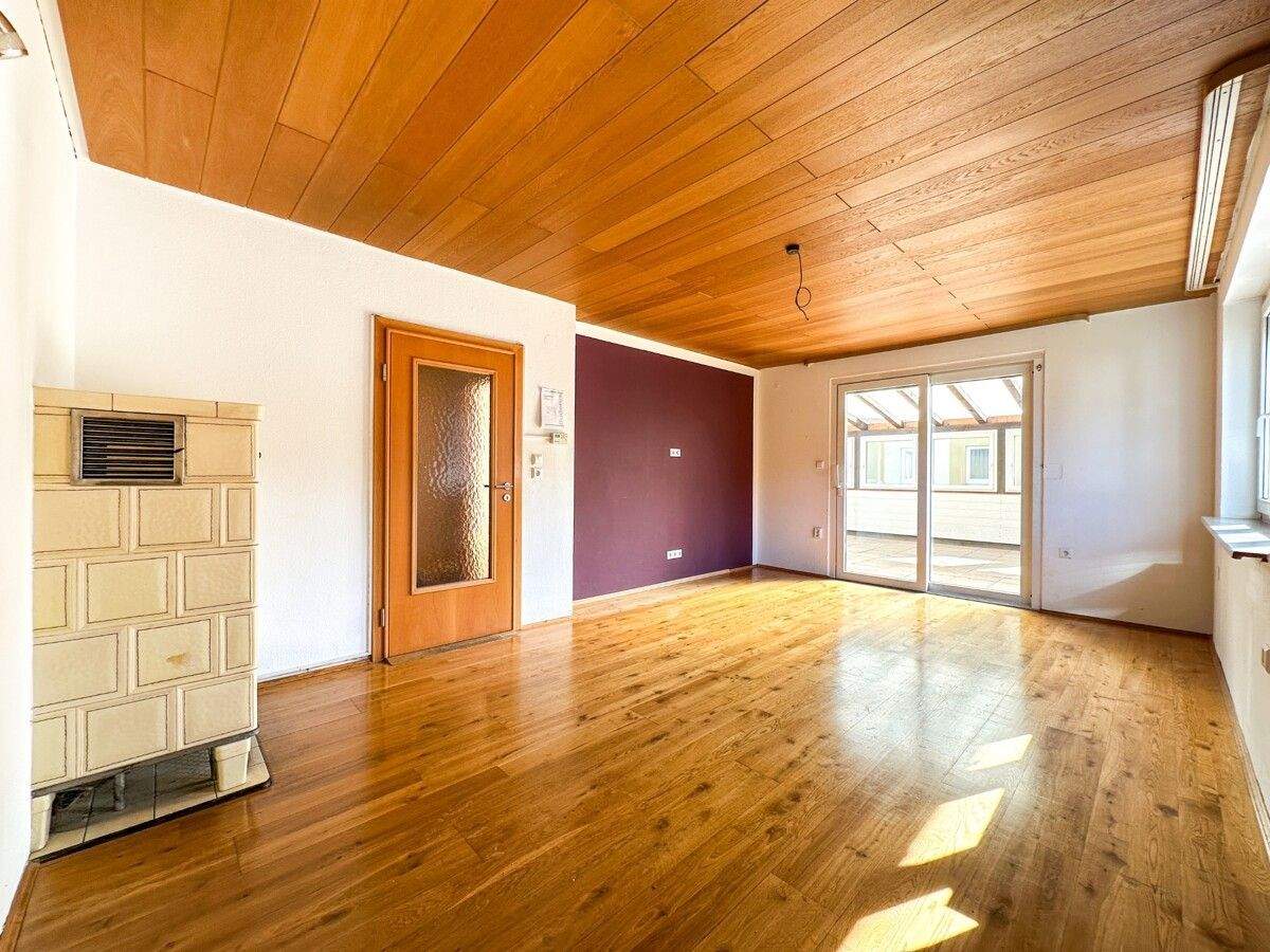 Immobilie in Nusplingen - Familienhaus mit Potenzial - 7 Zimmer, großer Garten & 2 Garagen! - Bild 4