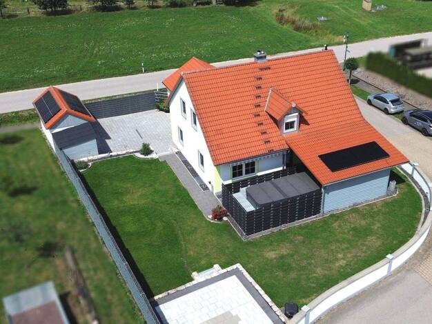 Einfamilienhaus zum Kauf 450.000 € 6 Zimmer 129 m² 694 m² Grundstück Arberg 91722