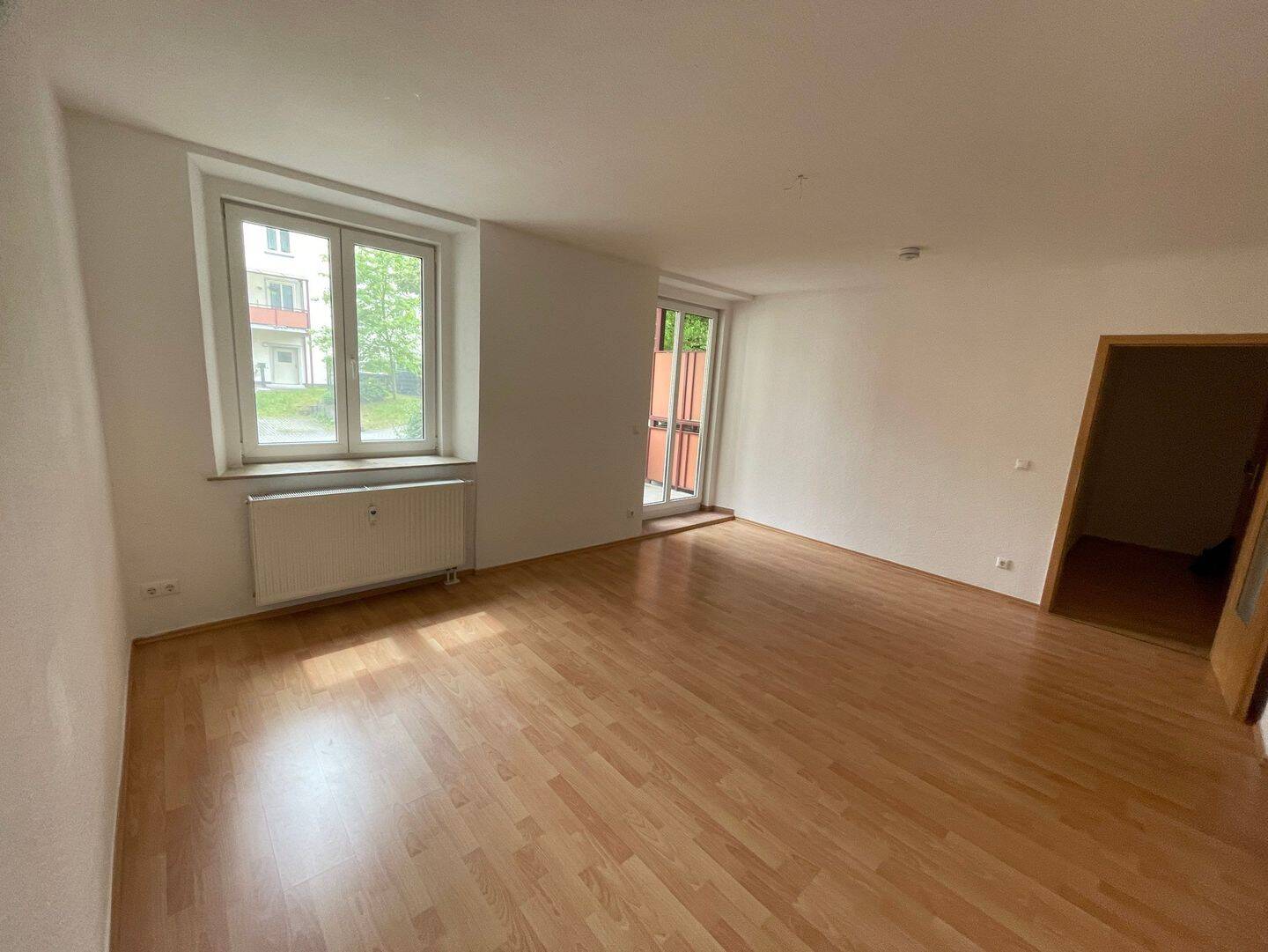 SUPER! schöne Lage und 2 Räume mit Balkon- Was will man mehr!? – Beethovenstr. 52a we 2, 9130 Chemnitz – Vorschaubild 13