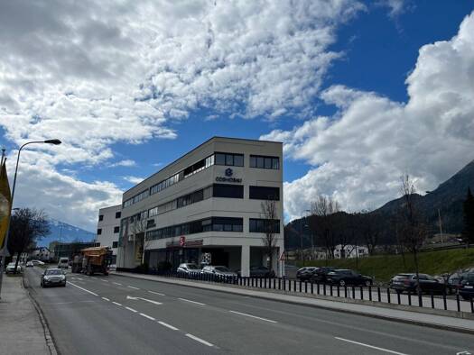 Büro zur Miete 3.500 € 351 m² Bürofläche Schwaz 6130