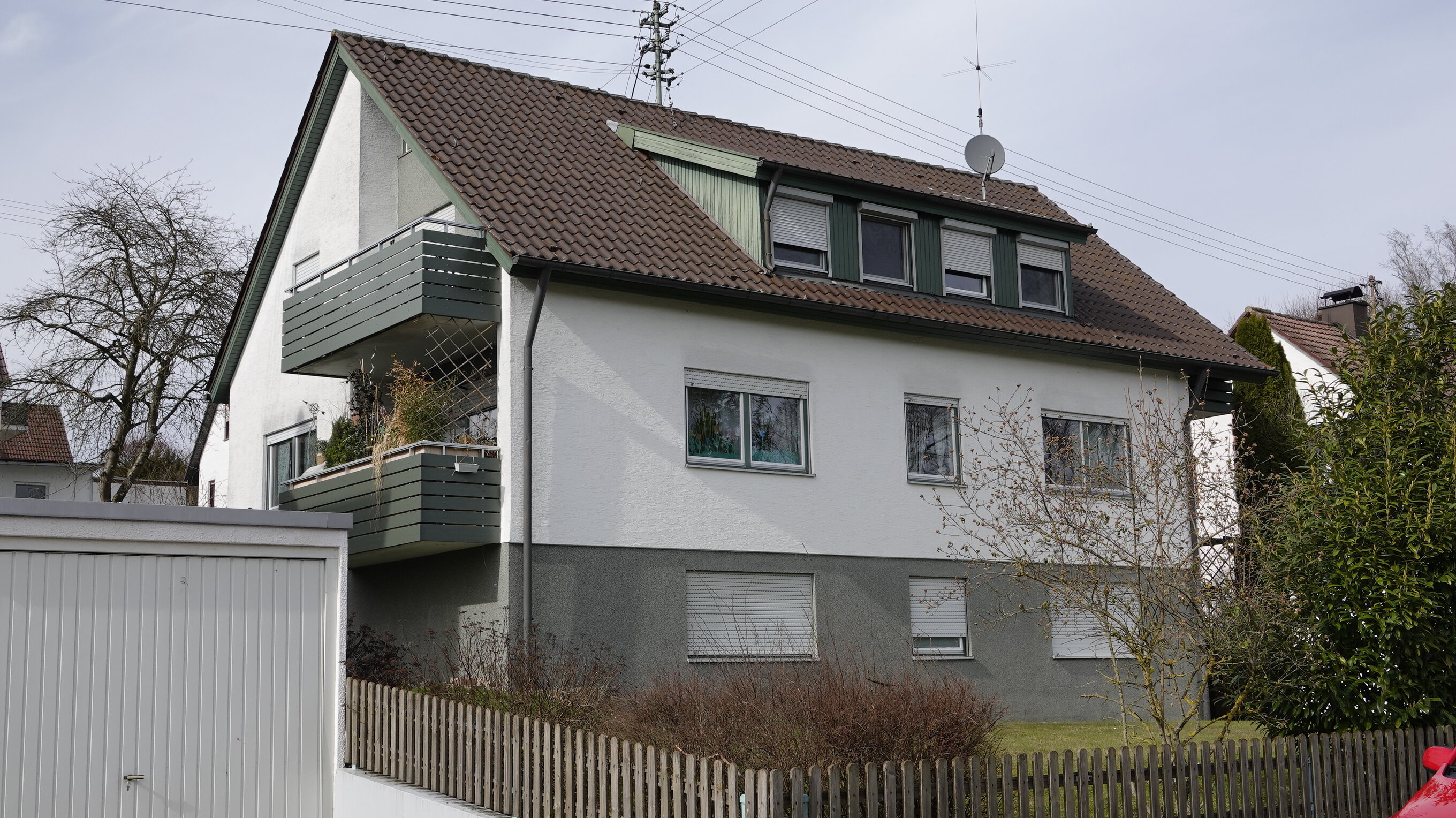 Mehrfamilienhaus zum Kauf 590.000 € 11 Zimmer 265 m²<br/>Wohnfläche 698 m²<br/>Grundstück ab sofort<br/>Verfügbarkeit Aufheim Senden 89250