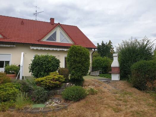 Maisonette zur Miete 490 € 1 Zimmer 42 m² Geschoss 2/2 frei ab sofort Röttenbach 91341
