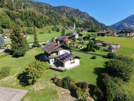 Haus zum Kauf 385.000 € 5 Zimmer 173 m² 3.920 m² Grundstück Stall 9832