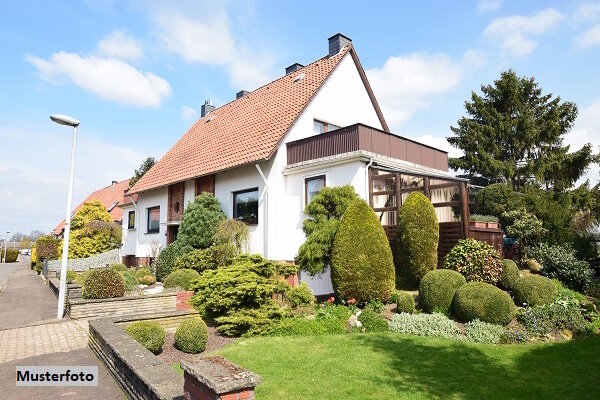 Mehrfamilienhaus zum Kauf 1.301.000 € 6 Zimmer 145 m²<br/>Wohnfläche 1.261 m²<br/>Grundstück Stephanskirchen 83071