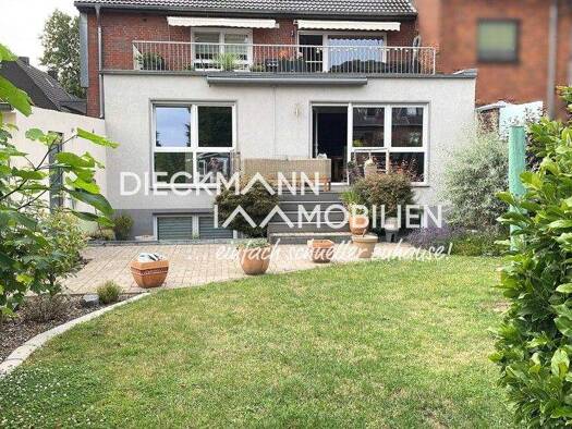 Mehrfamilienhaus zum Kauf provisionsfrei 695.000 € 9,5 Zimmer 270,4 m² 759 m² Grundstück Fuhlenbrock Bottrop 46242