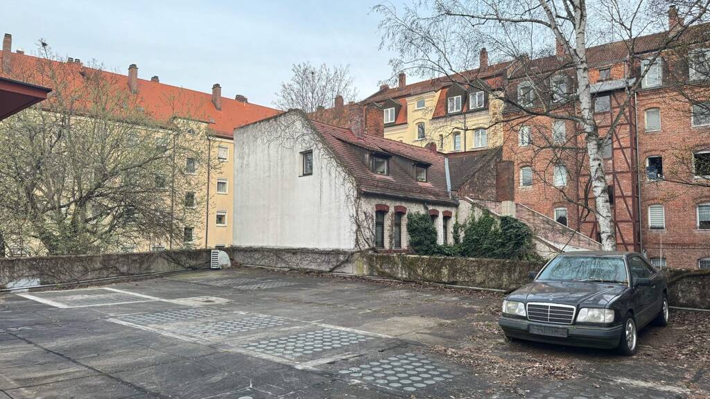 Außenstellplatz zur Miete provisionsfrei 1.190 € Dianaplatz 7 Gibitzenhof Nürnberg 90441