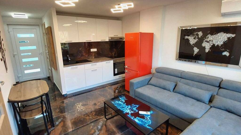 Studio zum Kauf 221.500 € 3 Zimmer 48 m² 1. Geschoss frei ab sofort Balatonszárszó 8624