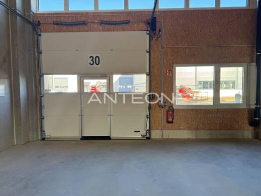 Lagerhalle zur Miete - Erstbezug 1.425 m² Lagerfläche Lierenfeld Düsseldorf 40231