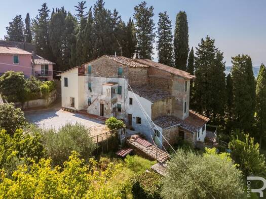 Reihenendhaus zum Kauf 130.000 € 4 Zimmer 200 m² 2.000 m² Grundstück frei ab sofort San Miniato 56028