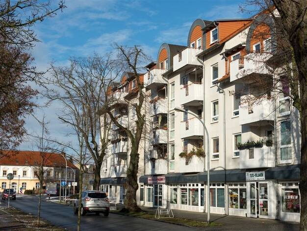 Wohnung zur Miete 599 € 2 Zimmer 42 m² 2. Geschoss frei ab sofort Bahnstraße 30 Velten 16727