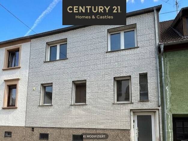 Reihenmittelhaus zum Kauf 159.000 € 7 Zimmer 148 m² 140 m² Grundstück frei ab sofort St Arnual Mitte 66130