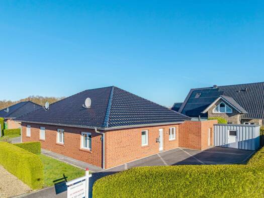 Doppelhaushälfte zum Kauf 249.000 € 3 Zimmer 93 m² 381 m² Grundstück Ostrhauderfehn 26842