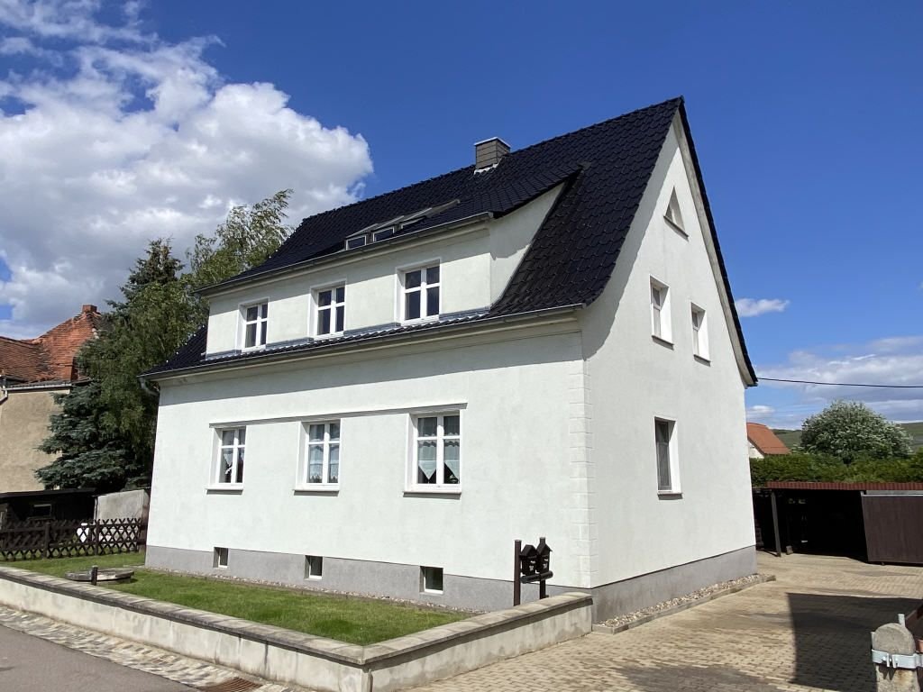 Einfamilienhaus zum Kauf 230.000 € 6 Zimmer 145,6 m²<br/>Wohnfläche 800 m²<br/>Grundstück Staucha Staucha 01594