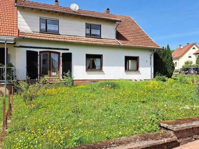 Haus zum Kauf 199.000 € 150 m² 566 m² Grundstück frei ab sofort Im Bornwald 2 Bergen Losheim am See 66679