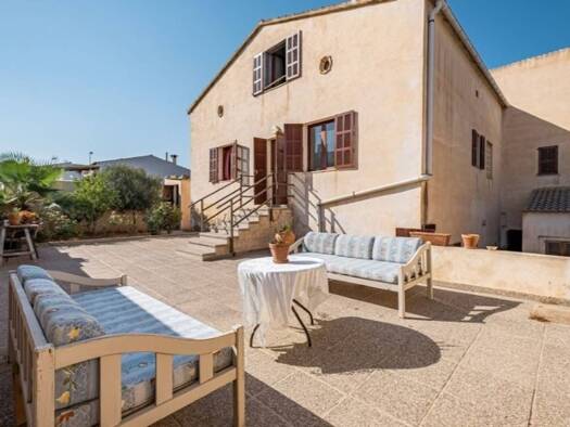 Villa zum Kauf 1.300.000 € 7 Zimmer 388 m² 339 m² Grundstück Santa Margalida 07458