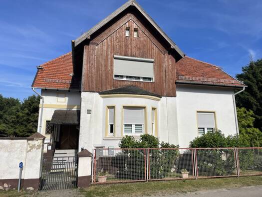 Einfamilienhaus zum Kauf 379.000 € 6 Zimmer 196 m² 1.728 m² Grundstück Markee Nauen 14641