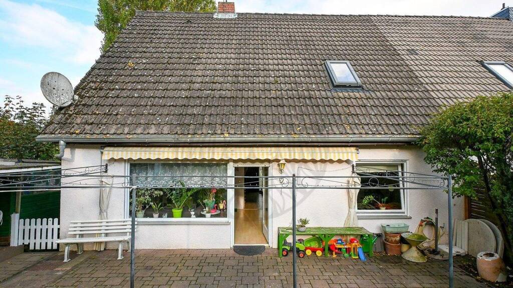 Doppelhaushälfte zum Kauf 339.000 € 6 Zimmer 126 m² 469 m² Grundstück Dauborn Hünfelden 65597