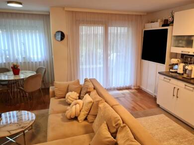 Wohnung zur Miete 809 € 2 Zimmer 57 m² frei ab 01.10.2025 Schorndorf 73614