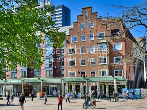 Gewerbeobjekt zum Kauf als Kapitalanlage geeignet 1.690.000 € 903 m² 288,4 m² Grundstück teilbar ab 903 m² Mitte Mitte 27568