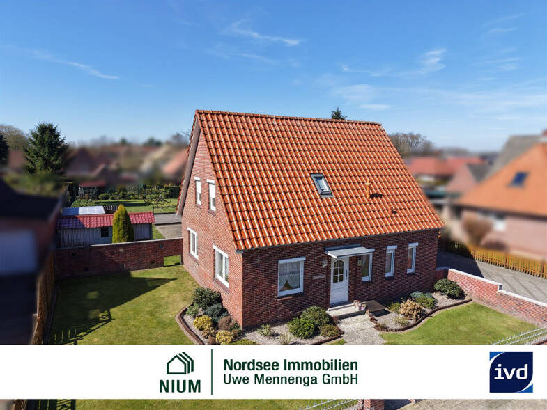 Einfamilienhaus zum Kauf 210.000 € 5 Zimmer 95 m² 1.043 m² Grundstück Hage Hage 26524
