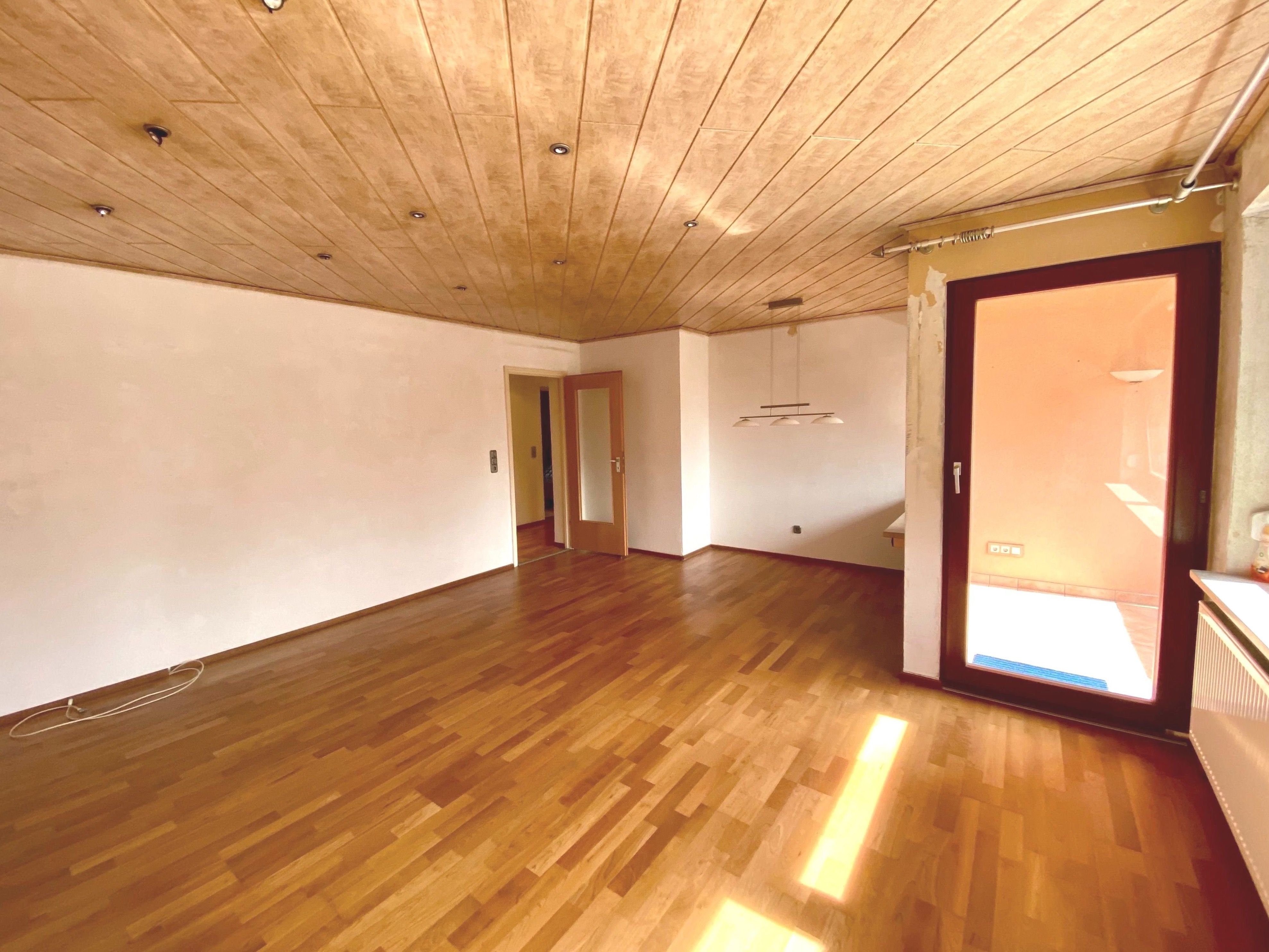 Wohnung zum Kauf provisionsfrei 246.000 € 3 Zimmer 77 m²<br/>Wohnfläche 3.<br/>Geschoss ab sofort<br/>Verfügbarkeit Röthenbach Ost Nürnberg 90449