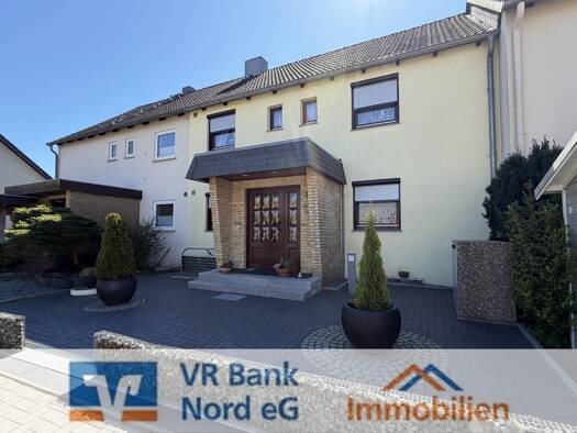 Reihenmittelhaus zum Kauf 285.000 € 6 Zimmer 149,4 m² 326 m² Grundstück Weiche Weiche 24941