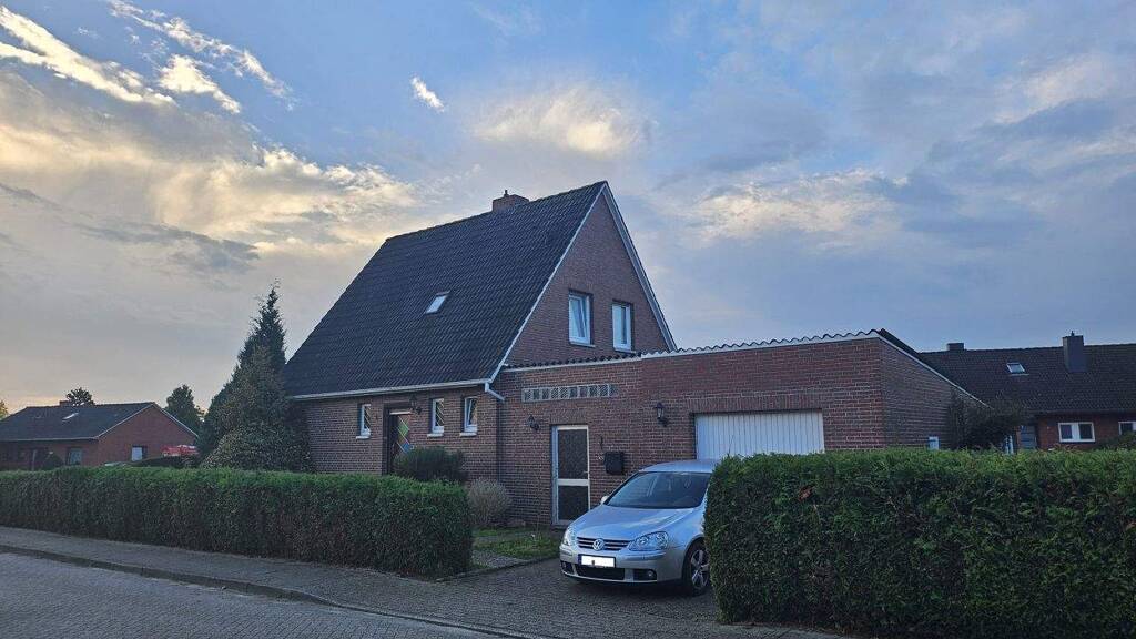 Einfamilienhaus zum Kauf provisionsfrei 127.000 € 4 Zimmer 82 m² 889 m² Grundstück Bunde 26831