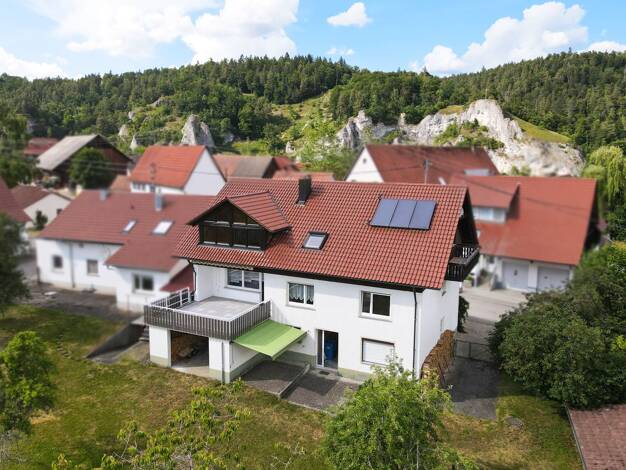 Mehrfamilienhaus zum Kauf 395.000 € 9 Zimmer 250,8 m² 1.120 m² Grundstück Gutenstein Sigmaringen-Gutenstein 72488