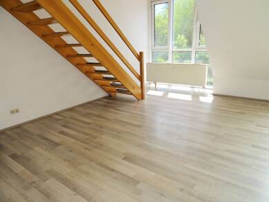 Wohnung zur Miete 390 € 2 Zimmer 60 m² 3. Geschoss frei ab sofort Ziegelstraße Werdau Werdau 08412
