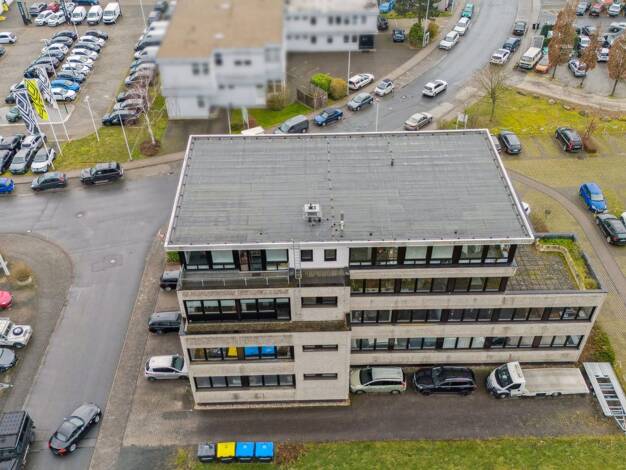Bürogebäude zum Kauf 1.999.888 € 33 Zimmer 983 m² Bürofläche Burgholzhausen Friedrichsdorf 61381