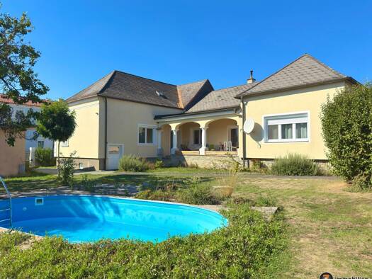 Haus zum Kauf 299.000 € 6 Zimmer 183 m² 1.836 m² Grundstück Rechnitz 7471