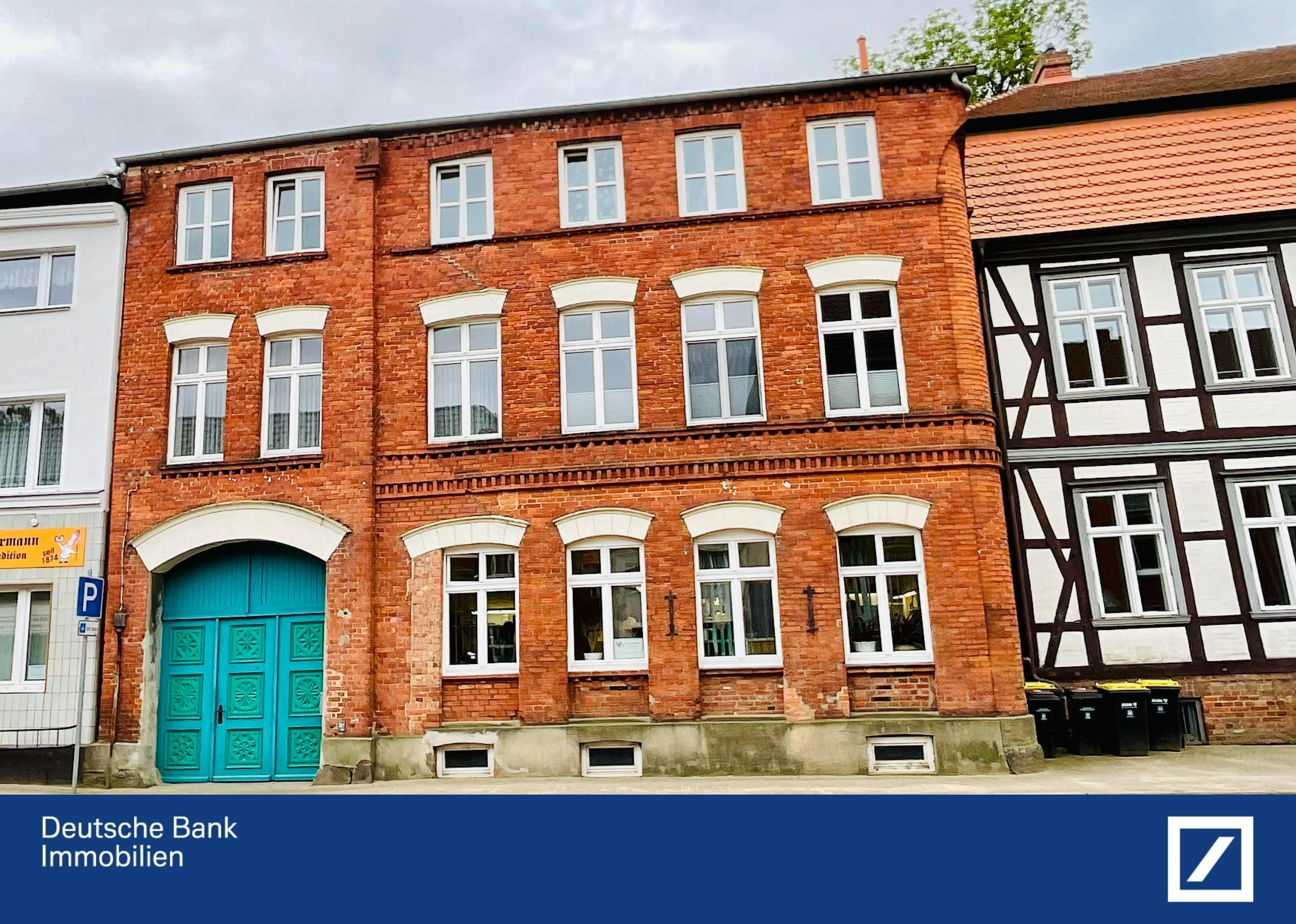 Mehrfamilienhaus zum Kauf als Kapitalanlage geeignet 235.000 € 18 Zimmer 277 m²<br/>Wohnfläche 815 m²<br/>Grundstück Grabow Grabow 19300