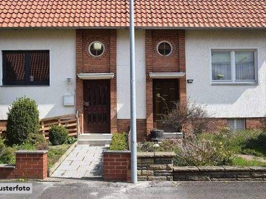 Doppelhaushälfte zum Kauf 46.000 € 3 Zimmer 139 m² 205 m² Grundstück Hochemmerich Duisburg 47226