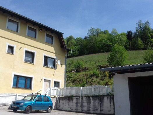 Wohnung zur Miete 300 € 60 m² Altendorf 2640