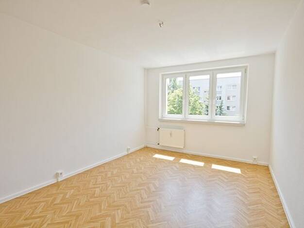 Wohnung zur Miete 263 € 1 Zimmer 30,3 m² 3. Geschoss Amsterdamer Straße 28 Südstadt Halle (Saale) 06128