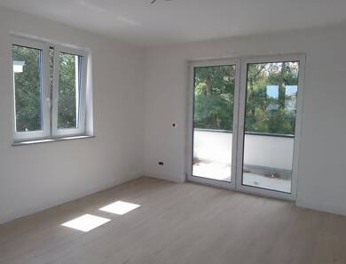 Haus zur Miete 2.650 € 5 Zimmer 180 m² 251 m² Grundstück frei ab sofort Wiesengrund 11 Staaken Berlin 13591