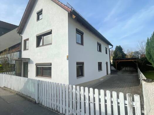 Reihenhaus zur Miete 1.650 € 6 Zimmer 169 m² 218 m² Grundstück frei ab sofort Dingolfing 84130